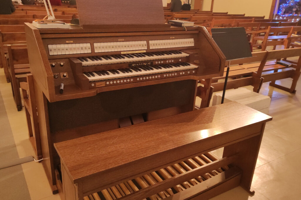 L'orgue de la chorale de la FSSPX à Clermont-Ferrand