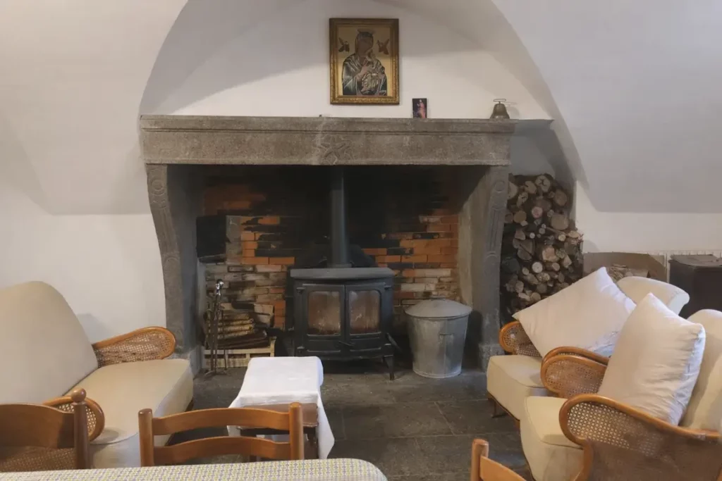 Le prieuré accueille une fois par mois ses soirées spirituelles avec Jésus